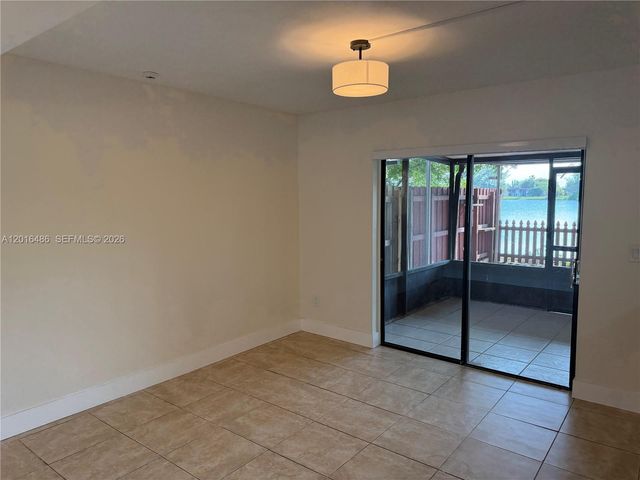 6640 W 24th Ct 25-106, Hialeah, FL 33016