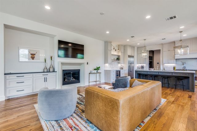 7500 Kaywood Drive, Dallas, TX 75209