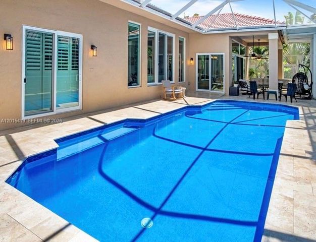 8146 N Savannah Cir, Davie, FL 33328