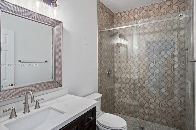8146 N Savannah Cir, Davie, FL 33328
