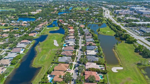 8146 N Savannah Cir, Davie, FL 33328