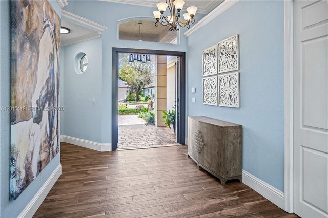 8146 N Savannah Cir, Davie, FL 33328