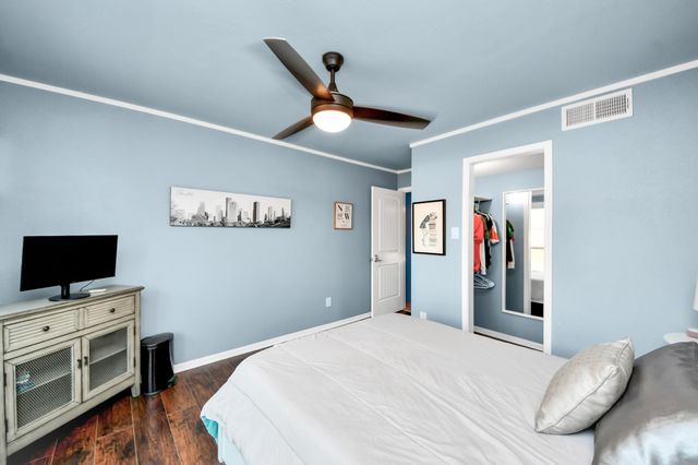 11201 Lynbrook Drive 3203, Houston, TX 77042