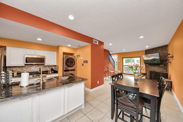 11201 Lynbrook Drive 3203, Houston, TX 77042