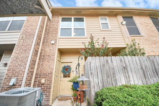 11201 Lynbrook Drive 3203, Houston, TX 77042