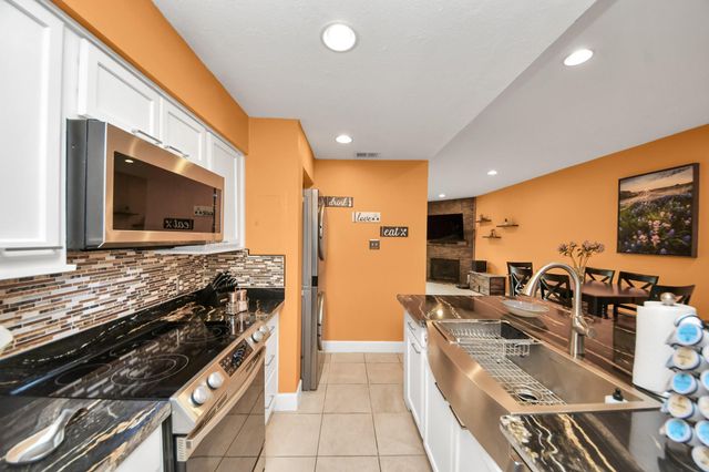 11201 Lynbrook Drive 3203, Houston, TX 77042