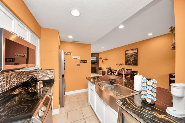 11201 Lynbrook Drive 3203, Houston, TX 77042