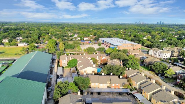 11201 Lynbrook Drive 3203, Houston, TX 77042