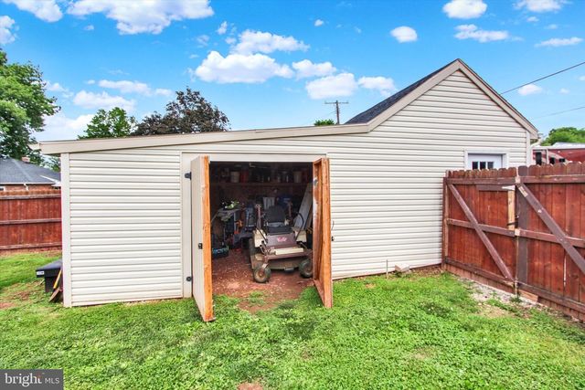 177 S 6TH ST, Mount Wolf, PA 17347