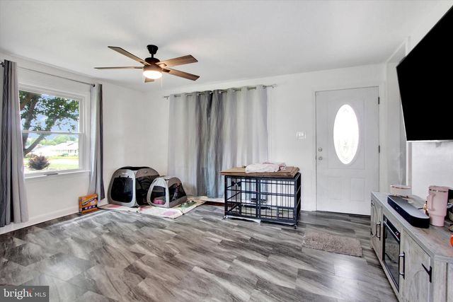 177 S 6TH ST, Mount Wolf, PA 17347