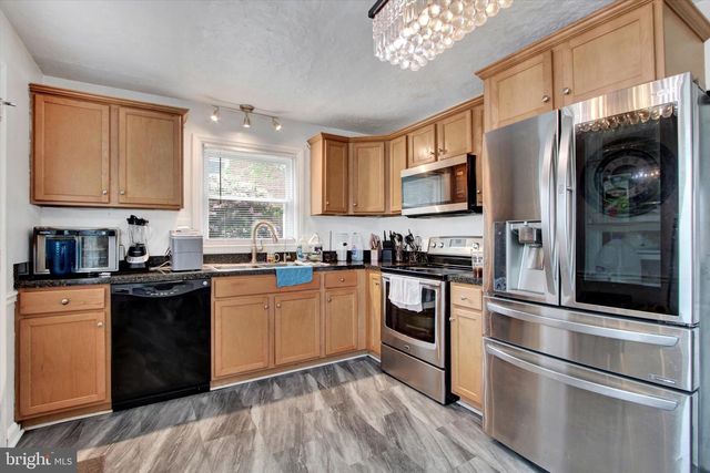 177 S 6TH ST, Mount Wolf, PA 17347