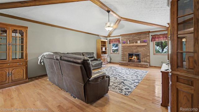 14446 Longview Drive, Sterling Heights, MI 48313