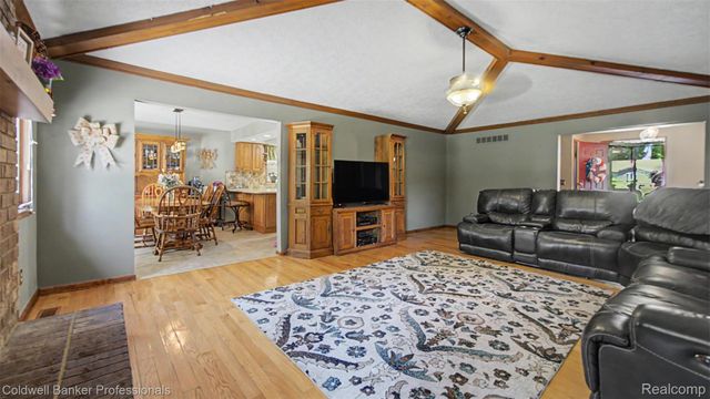 14446 Longview Drive, Sterling Heights, MI 48313