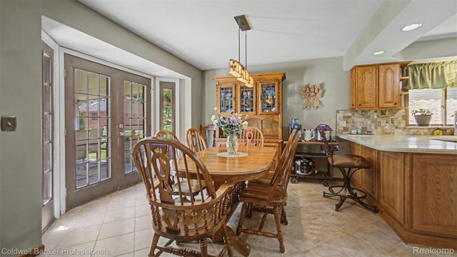 14446 Longview Drive, Sterling Heights, MI 48313