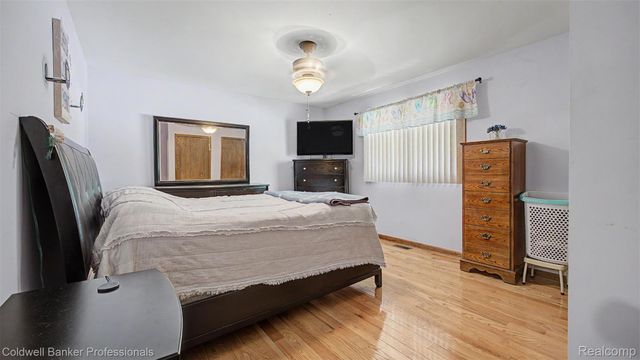 14446 Longview Drive, Sterling Heights, MI 48313