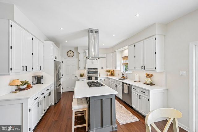 309 BUTTERNUT LN, Collegeville, PA 19426
