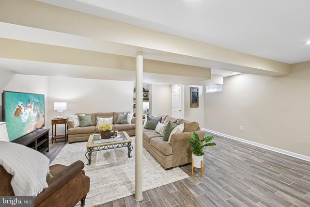 309 BUTTERNUT LN, Collegeville, PA 19426