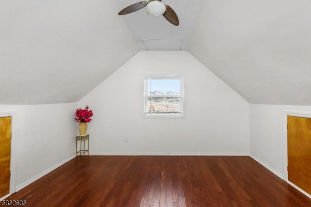 990 Rebecca Pl, Woodbridge Twp., NJ 08830