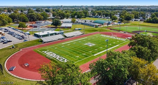 990 Rebecca Pl, Woodbridge Twp., NJ 08830