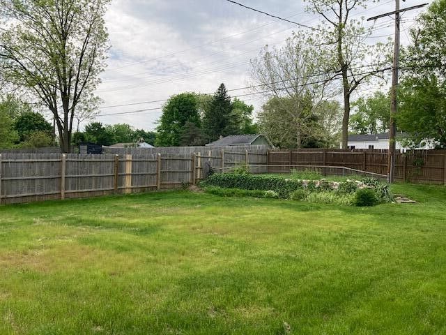 3300 Fernwood Avenue, Ann Arbor, MI 48108