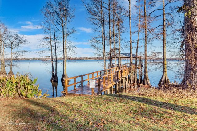 1828 Willow Point Drive, Shreveport, LA 71119