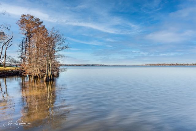 1828 Willow Point Drive, Shreveport, LA 71119