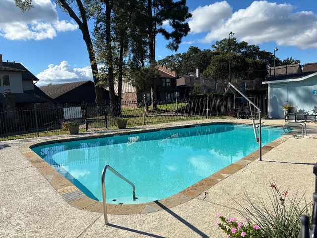 1828 Willow Point Drive, Shreveport, LA 71119