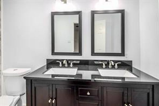 9 Manor Way, Galveston, TX 77550