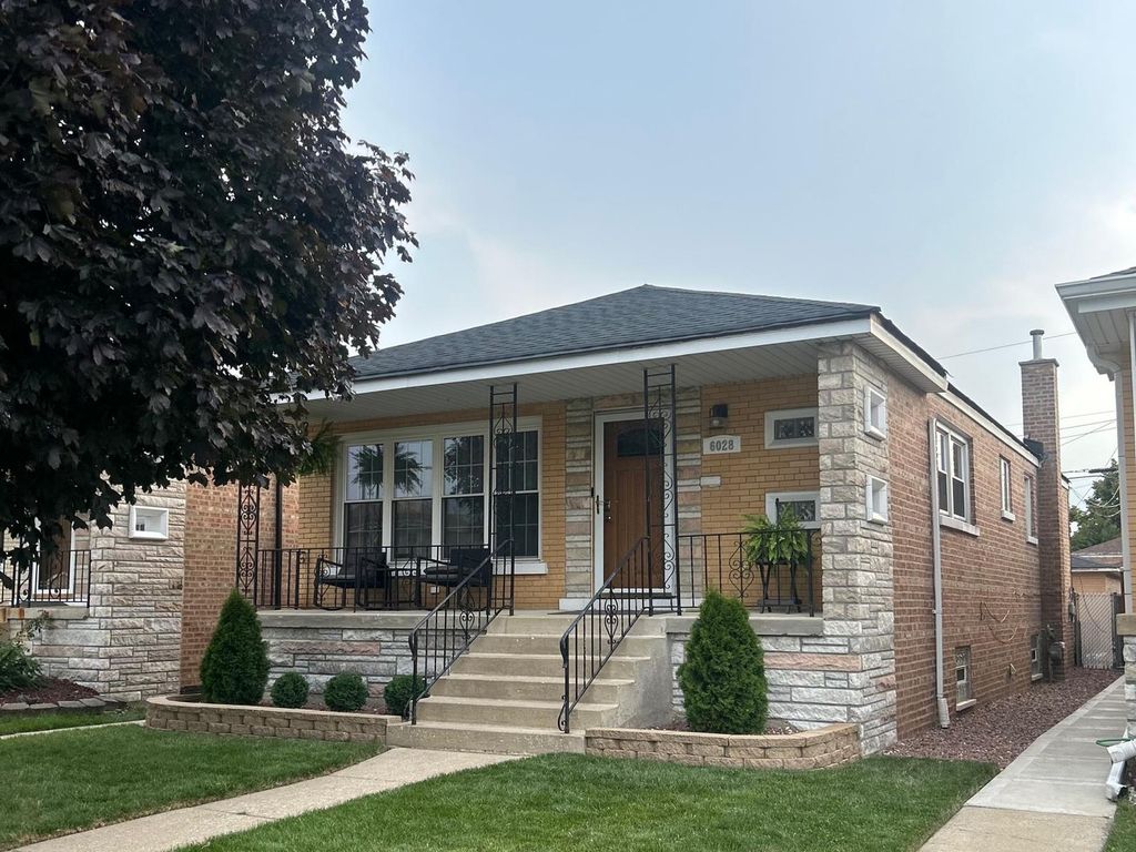 6028 S Nashville Avenue, Chicago, IL 60638