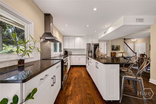 612 Suncrest Boulevard, Savannah, GA 31410