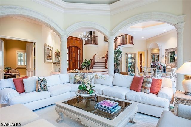 7326 Tilden LN, Naples, FL 34108