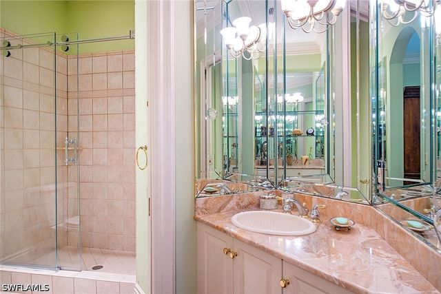 7326 Tilden LN, Naples, FL 34108