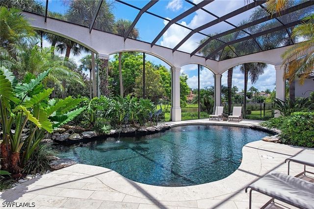 7326 Tilden LN, Naples, FL 34108