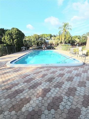 8370 13TH STREET N A, St Petersburg, FL 33702