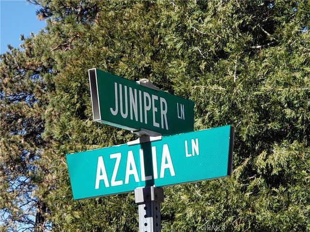 22886 Azalia Lane, Crestline, CA 92325