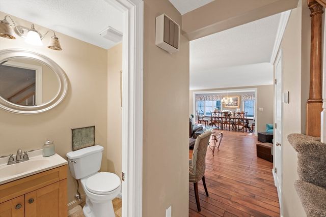 86 Abington Rd 86, Danvers, MA 01923