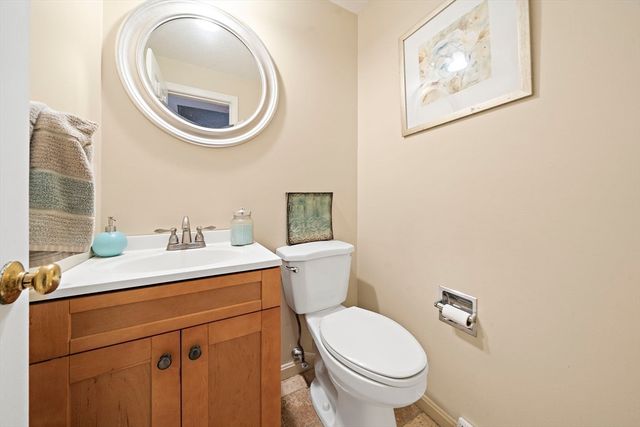 86 Abington Rd 86, Danvers, MA 01923