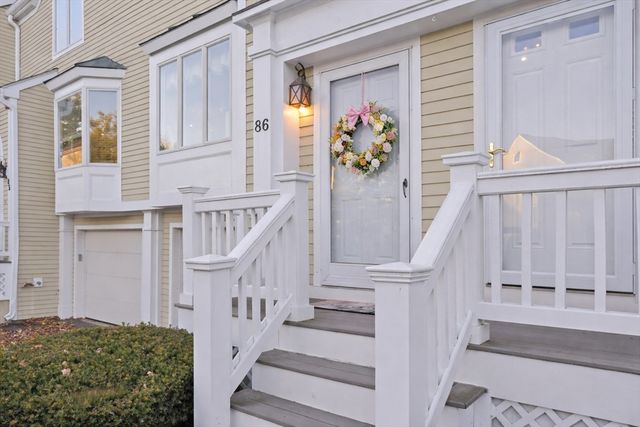 86 Abington Rd 86, Danvers, MA 01923