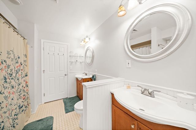 86 Abington Rd 86, Danvers, MA 01923