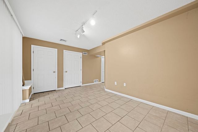 86 Abington Rd 86, Danvers, MA 01923