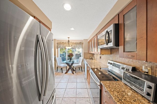 86 Abington Rd 86, Danvers, MA 01923