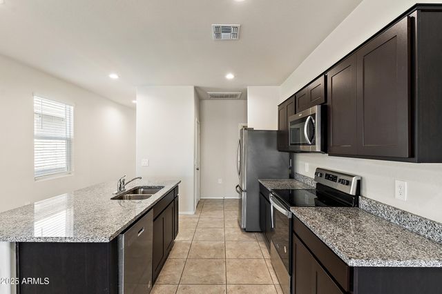 35266 W SAN SISTO Avenue, Maricopa, AZ 85138