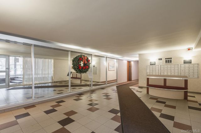 209-25 18th Avenue 3F, Bayside, NY 11360