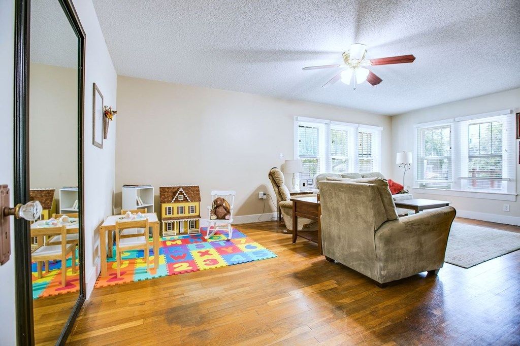 Image 26 of property listing at 721 W Washington Dr, San Angelo, TX 76903