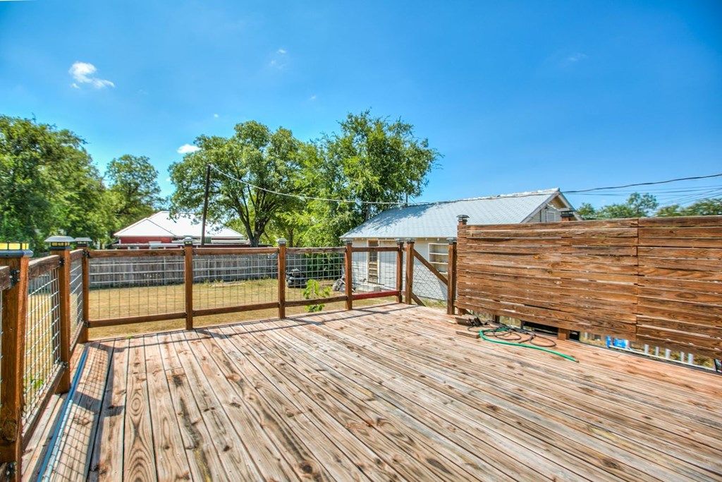 Image 38 of property listing at 721 W Washington Dr, San Angelo, TX 76903
