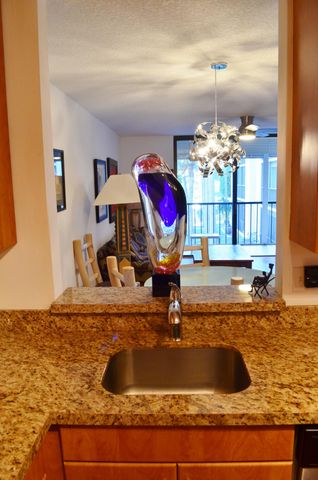 5370 Las Verdes Circle 221, Delray Beach, FL 33484