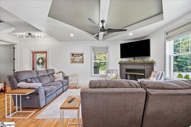354 Old Rutherford Road, Taylors, SC 29687