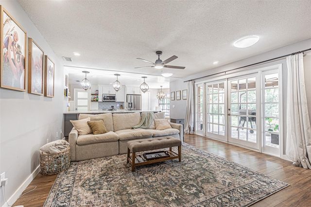 1107 OAKRIDGE MANOR DRIVE, Brandon, FL 33511