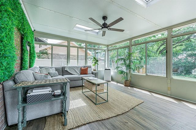 1107 OAKRIDGE MANOR DRIVE, Brandon, FL 33511