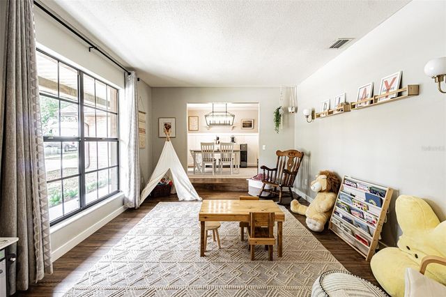 1107 OAKRIDGE MANOR DRIVE, Brandon, FL 33511